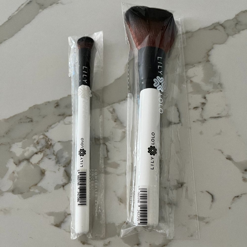 Lily Lolo Make-Up Brushes [NWT]